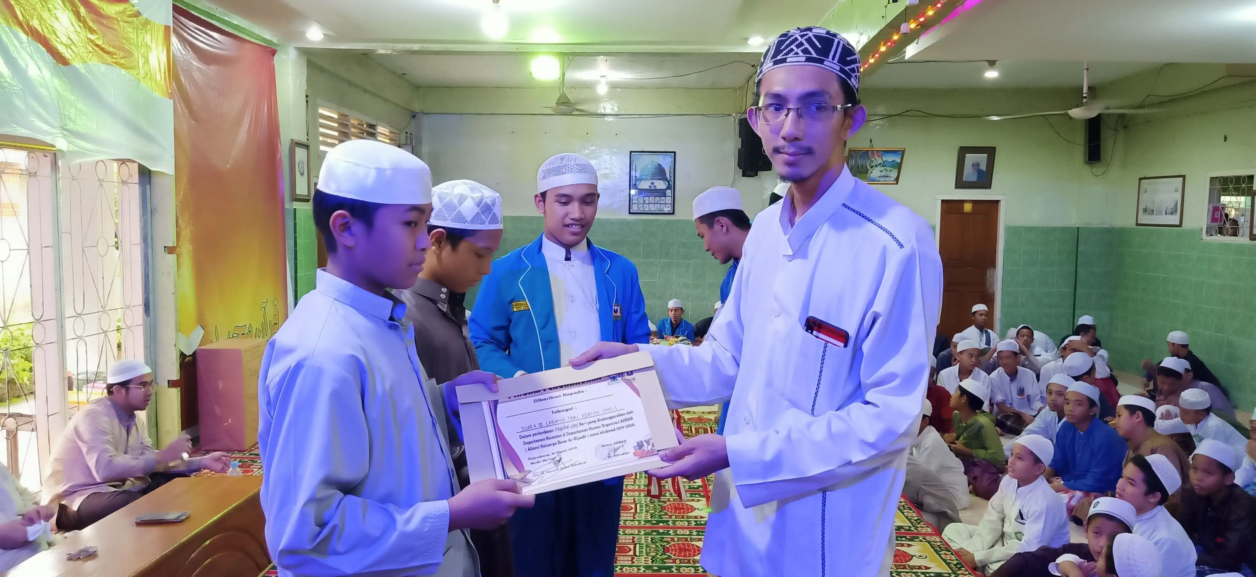Pembagian Hadiah 66